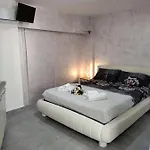 Beb Lungo Tiflis Matrimoniale, Quadrupla 2* بيتونتو